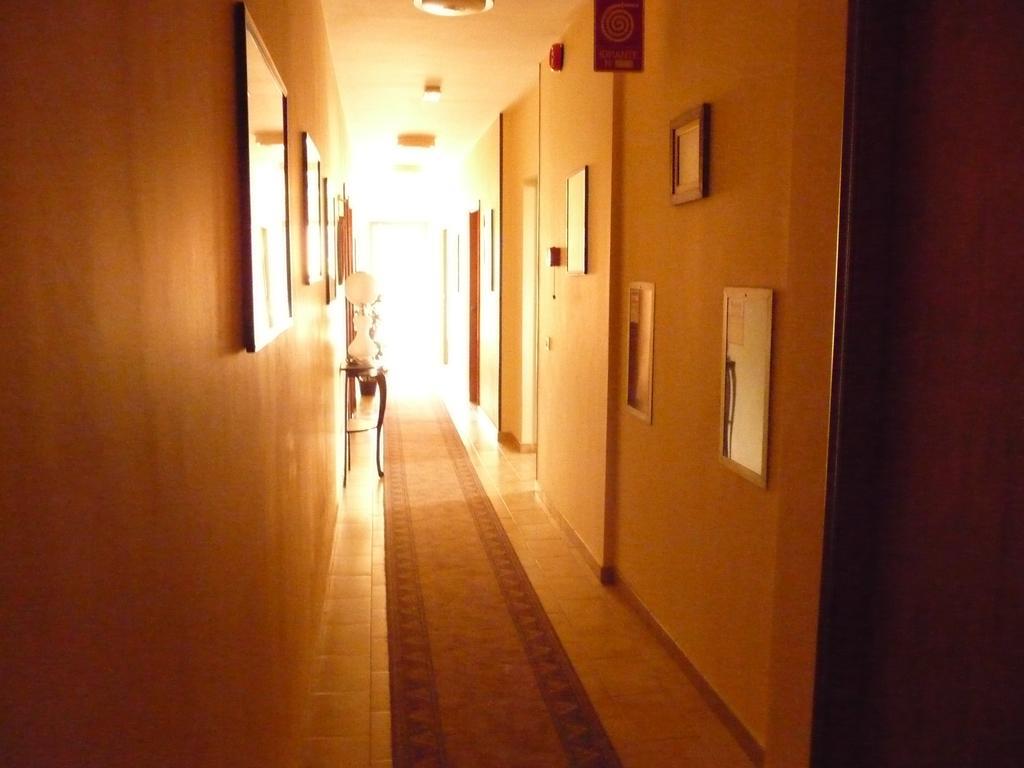 Agathae Hotel & Residence Сколити Екстериор снимка
