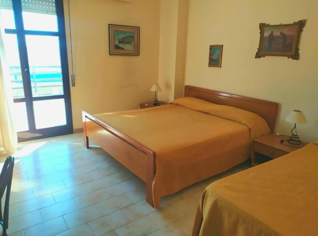 Agathae Hotel & Residence Сколити Екстериор снимка