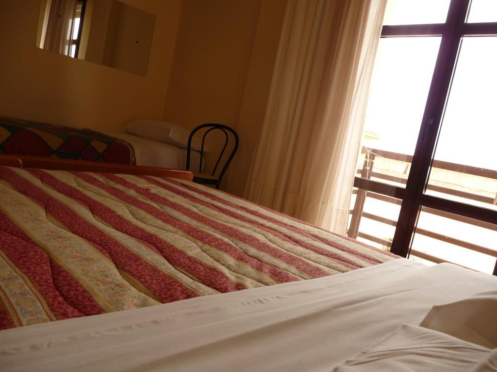 Agathae Hotel & Residence Сколити Екстериор снимка