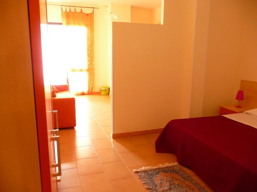 Agathae Hotel & Residence Сколити Екстериор снимка