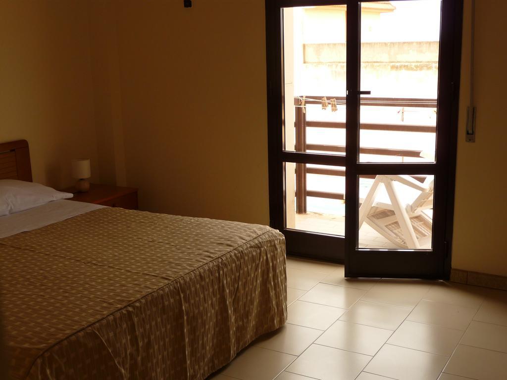 Agathae Hotel & Residence Сколити Екстериор снимка