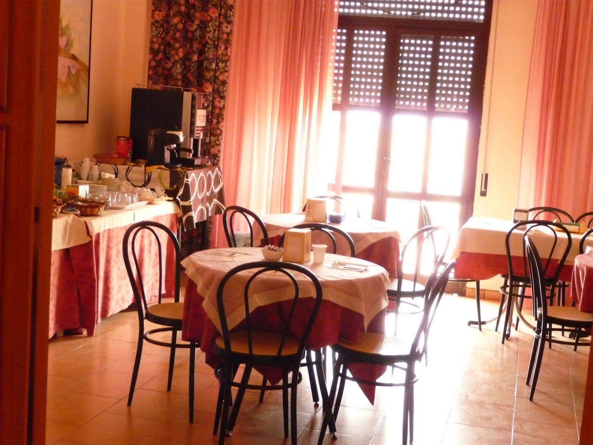 Agathae Hotel & Residence Сколити Екстериор снимка