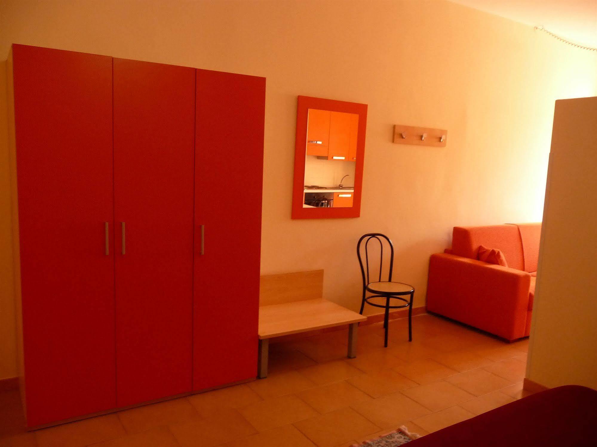 Agathae Hotel & Residence Сколити Екстериор снимка