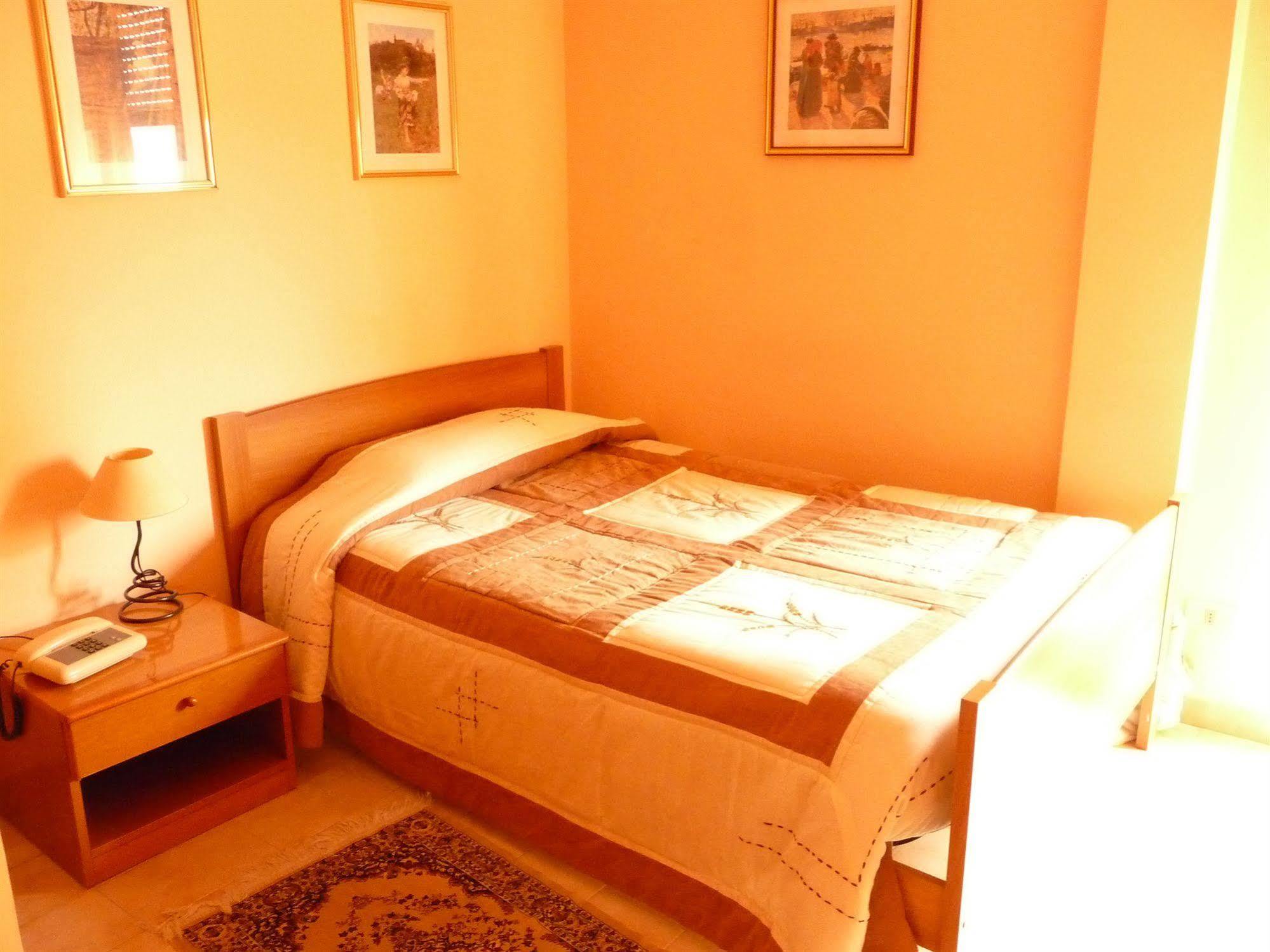 Agathae Hotel & Residence Сколити Екстериор снимка